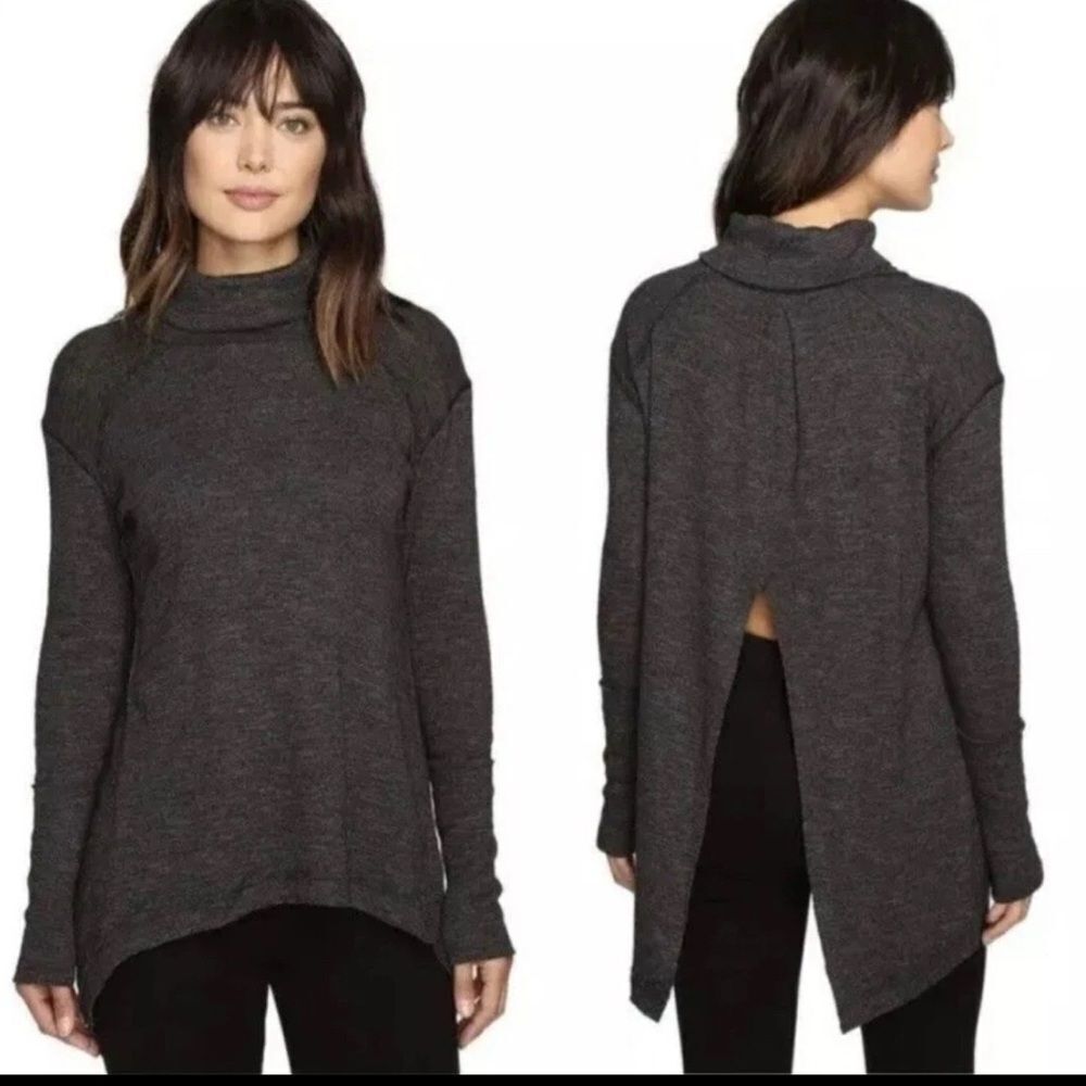 Free People We The Free Gray Turtleneck Split Back Long Sleeve‎ Top Size M Boho